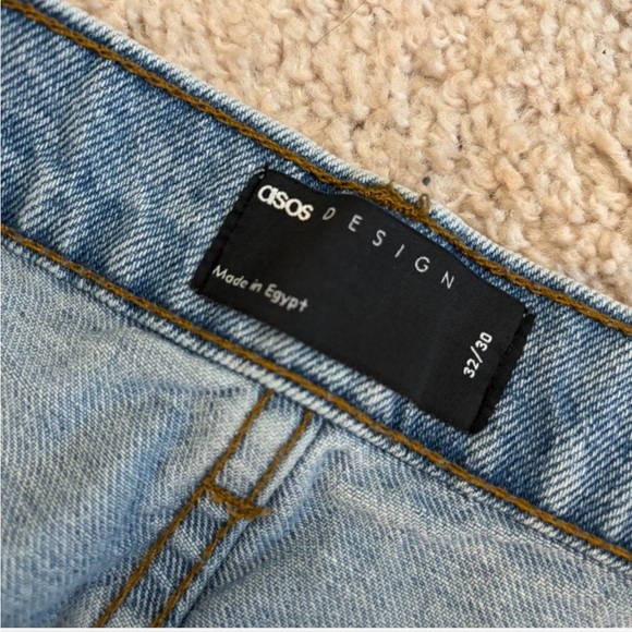 Classic Blue Women's Jeans - Picture 4 of 7